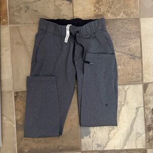 Lululemon women’s Gray Pants